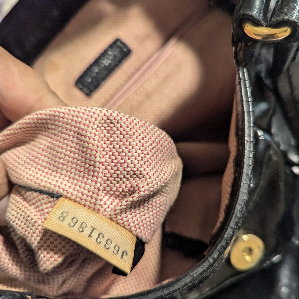 Dooney and Bourke - Picture 5 of 9